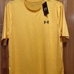 Men’s Gold Under Armour T-Shirt Nwt SIZE MEDIUM